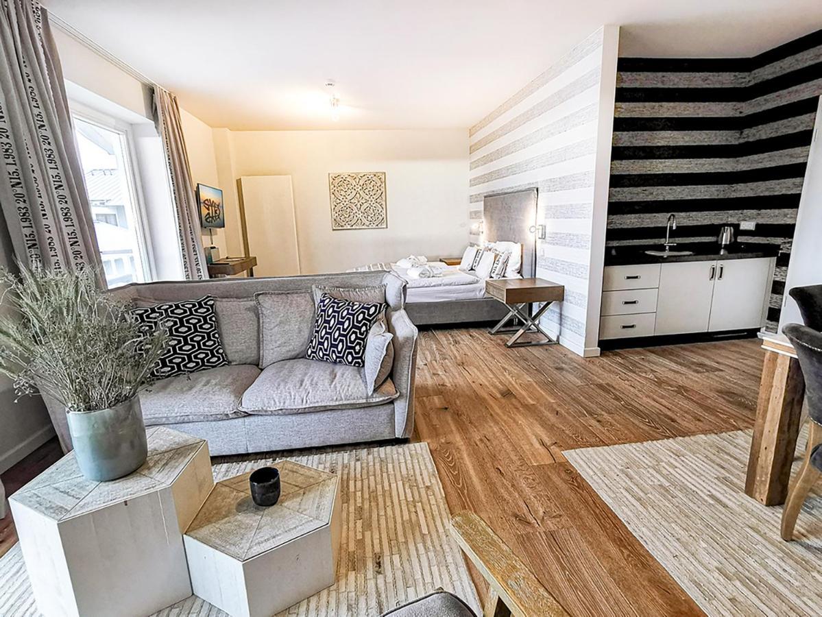 Отель Easy Living Лист Экстерьер фото